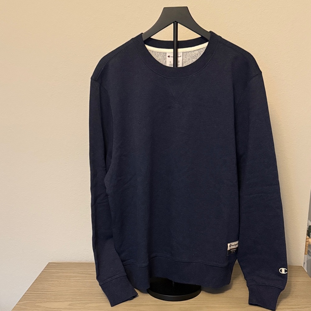 Champion Men's Navy Crewneck Sweater